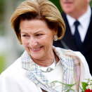 Queen Sonja durint the visit in Bruflat (Photo: Kyrre Lien / Scanpix)